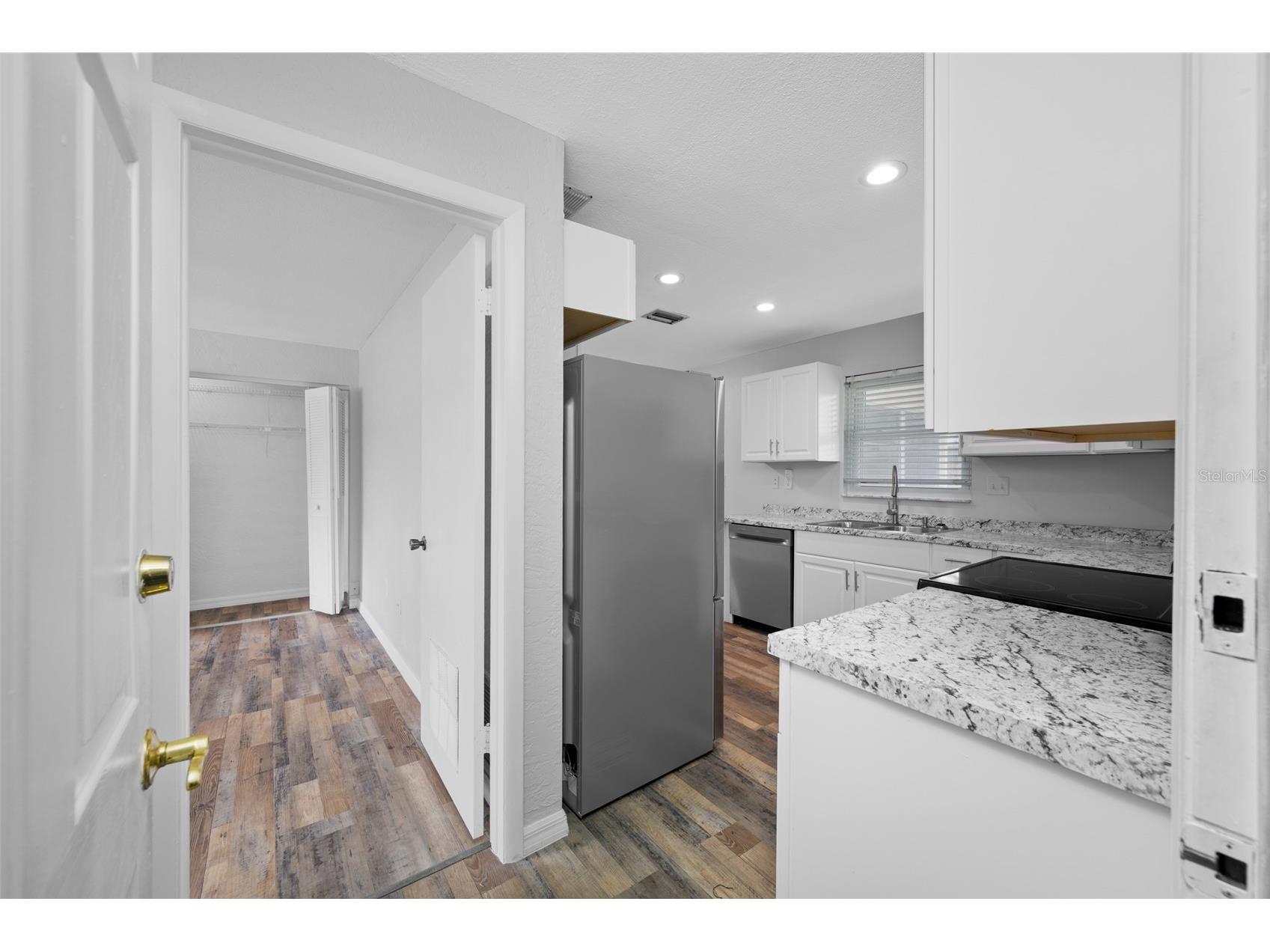 3259 Parkway Place Palm Harbor FL 34684 TB8528743 image32