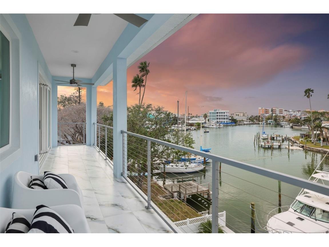 326 129th Avenue E Madeira Beach FL 33708 TB8412135 image1