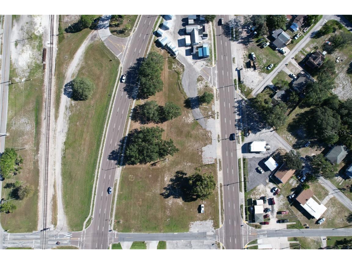 326 4th Street Eagle Lake FL 33839 P4927694 image1