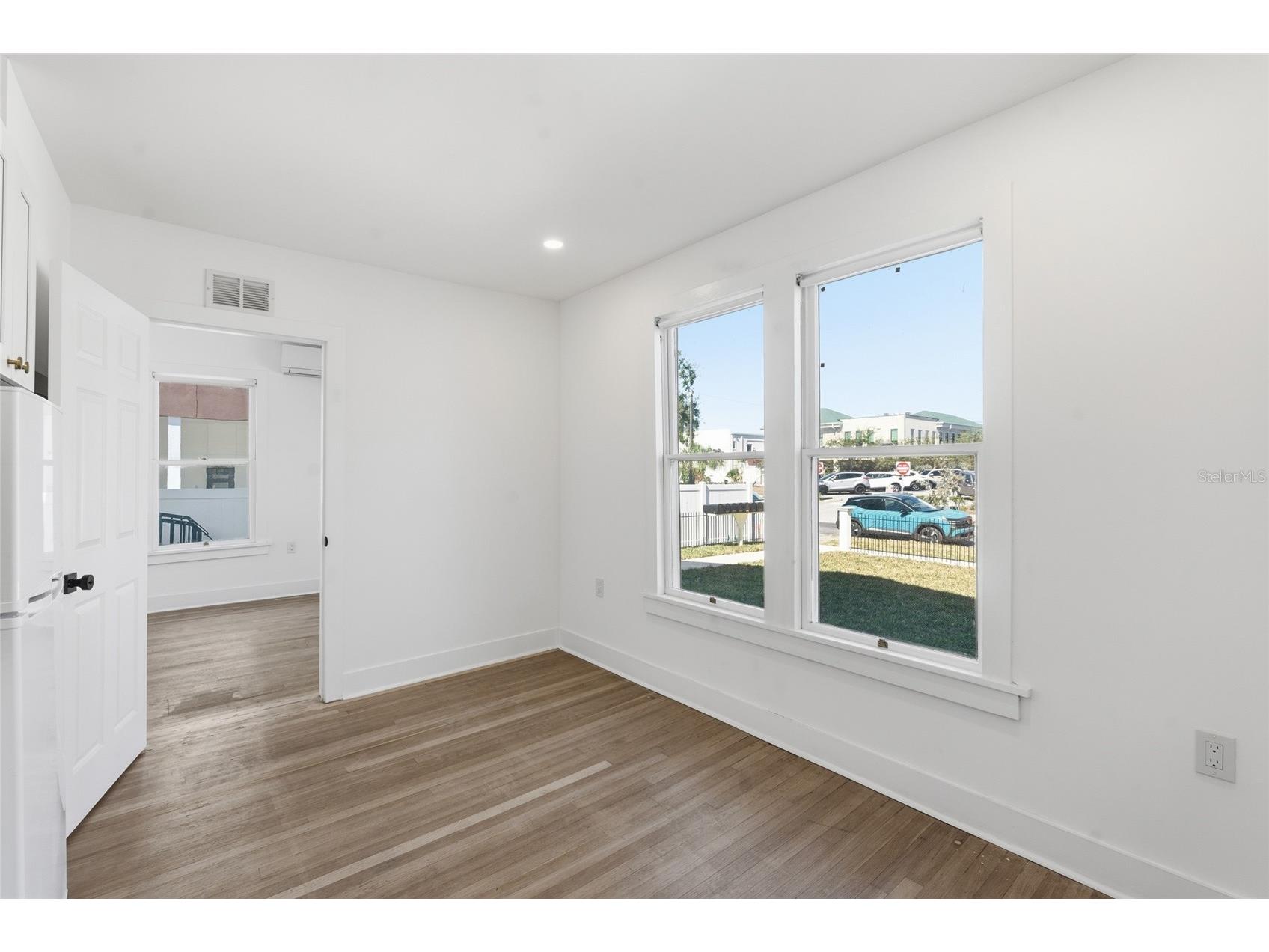 326 6th Avenue N #101 Saint Petersburg FL 33701 TB8476933 image5