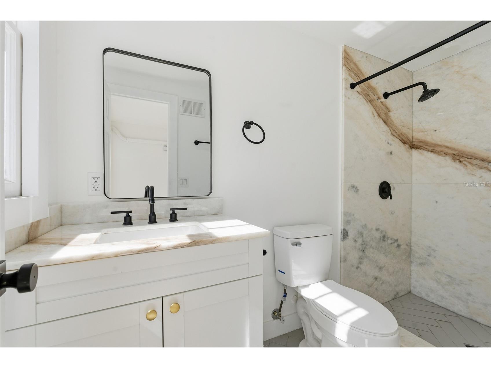 326 6th Avenue N Saint Petersburg FL 33701 TB8478433 image13