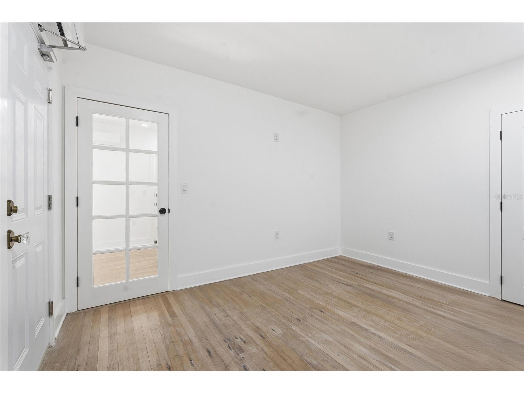 326 6th Avenue N Saint Petersburg FL 33701 TB8478433 image15