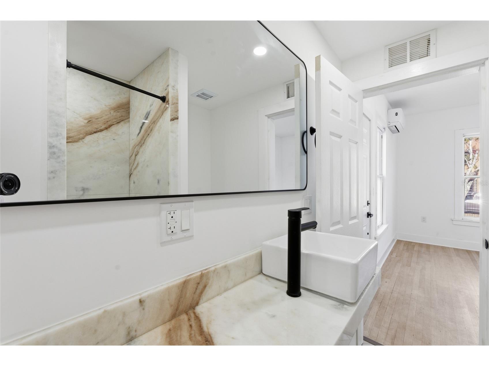 326 6th Avenue N Saint Petersburg FL 33701 TB8478433 image7
