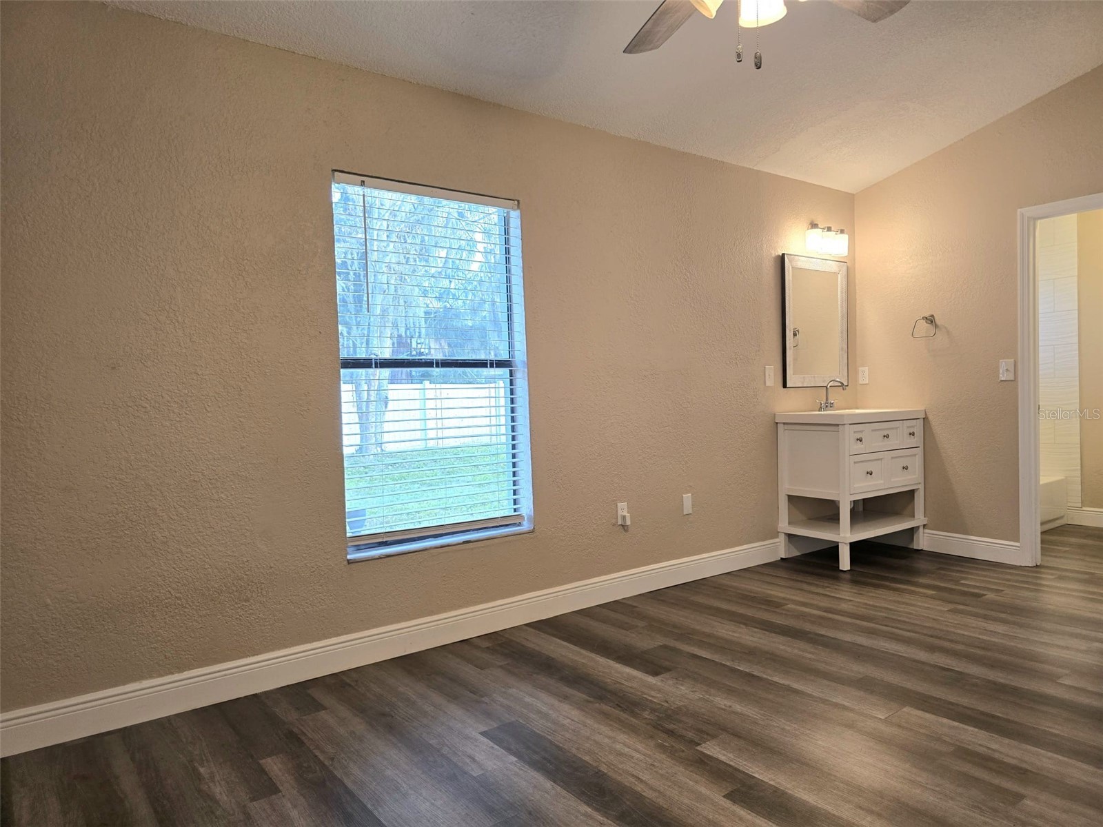 326 Colonade Court Kissimmee FL 34758 P4937527 image21