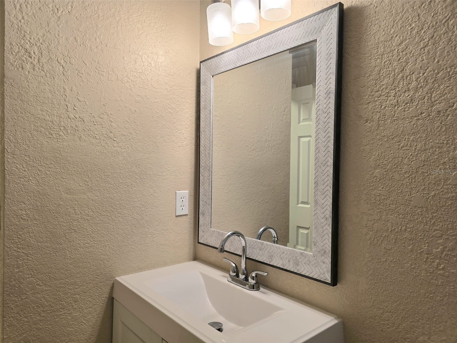 326 Colonade Court Kissimmee FL 34758 P4937527 image30