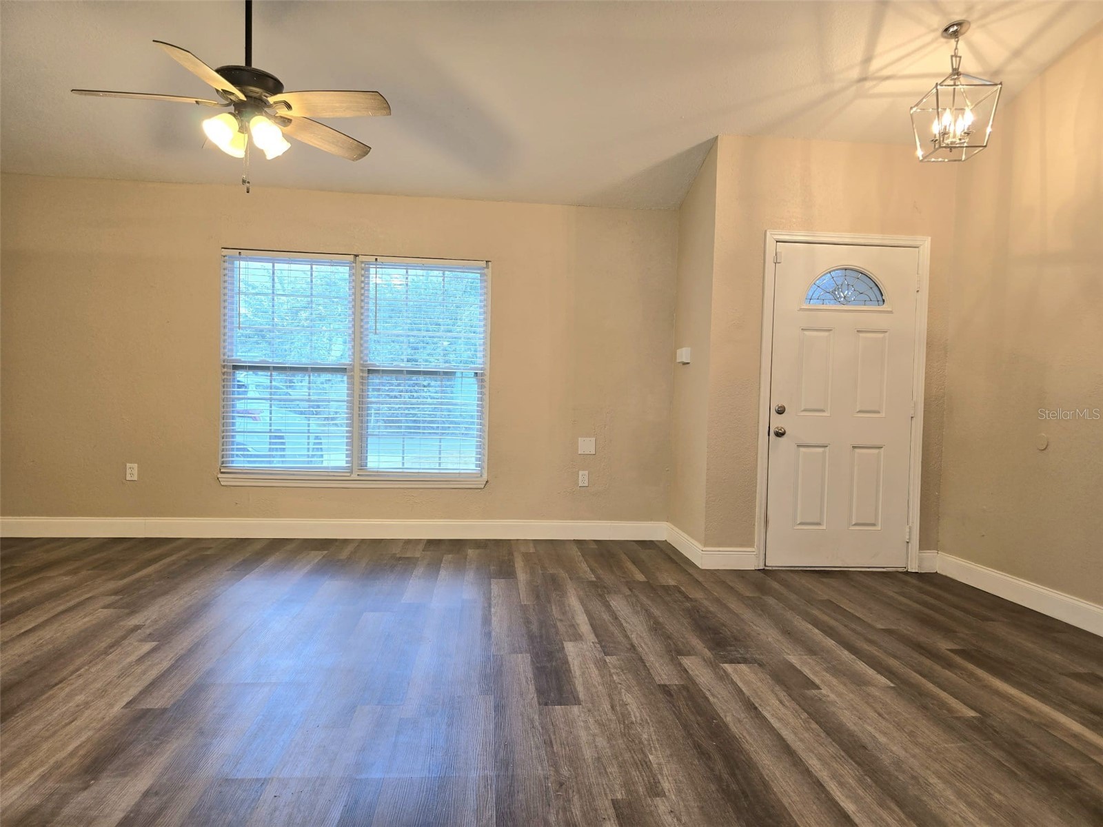 326 Colonade Court Kissimmee FL 34758 P4937527 image5