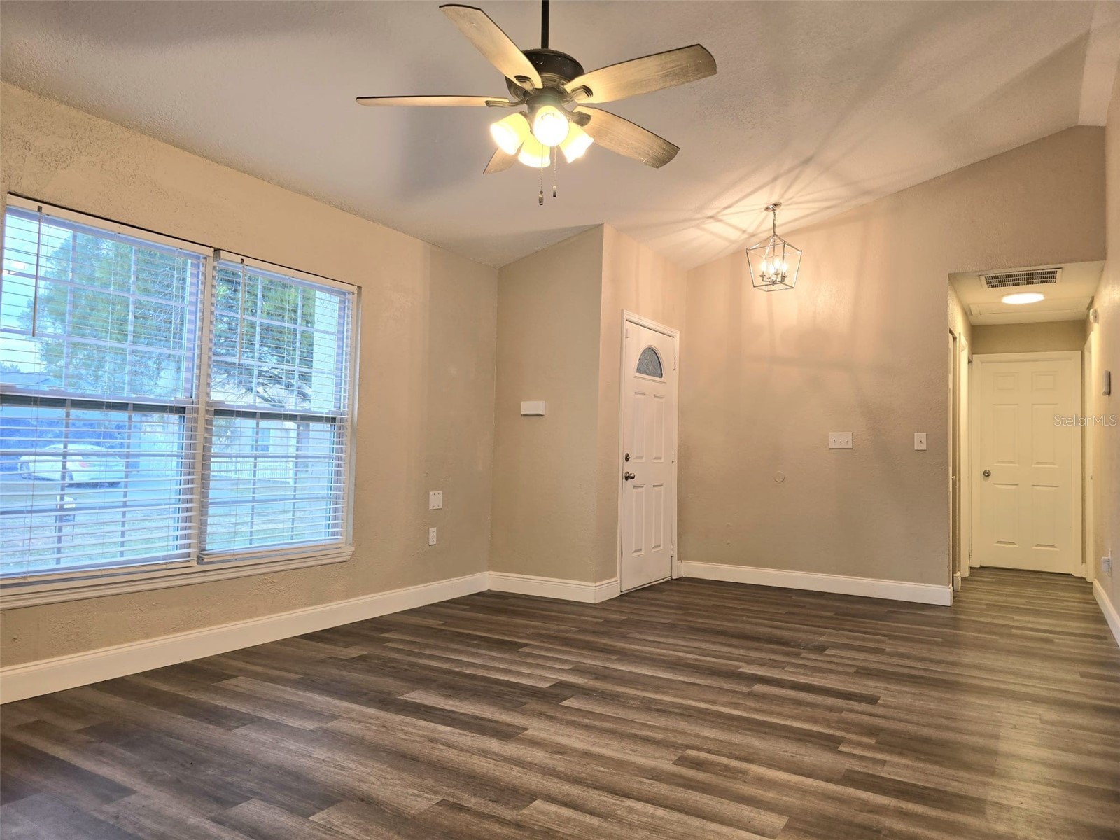 326 Colonade Court Kissimmee FL 34758 P4937527 image6