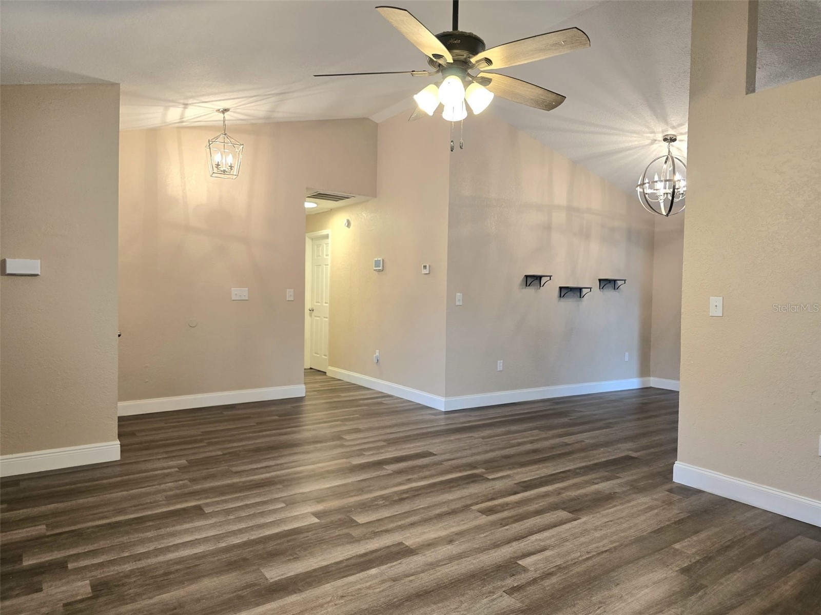 326 Colonade Court Kissimmee FL 34758 P4937527 image7