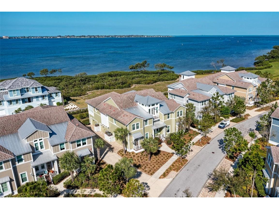 326 Compass Point Drive #202 Bradenton FL 34209 A4560767 image1