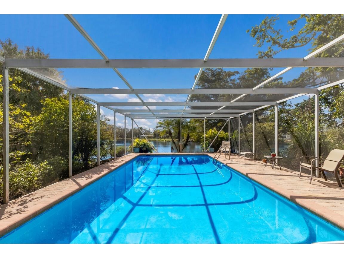 326 E Lake Drive Sarasota FL 34232 A4640220 image1