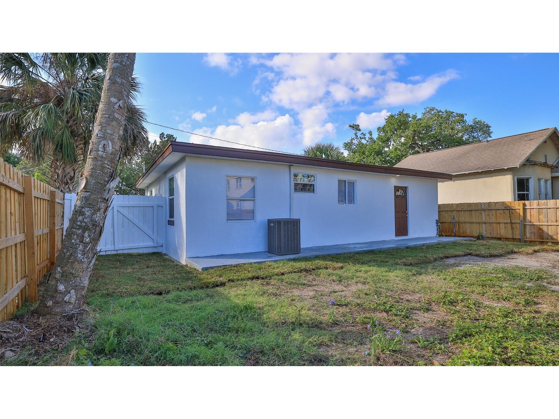 326 Hobart Avenue Daytona Beach FL 32114 O6395988 image24