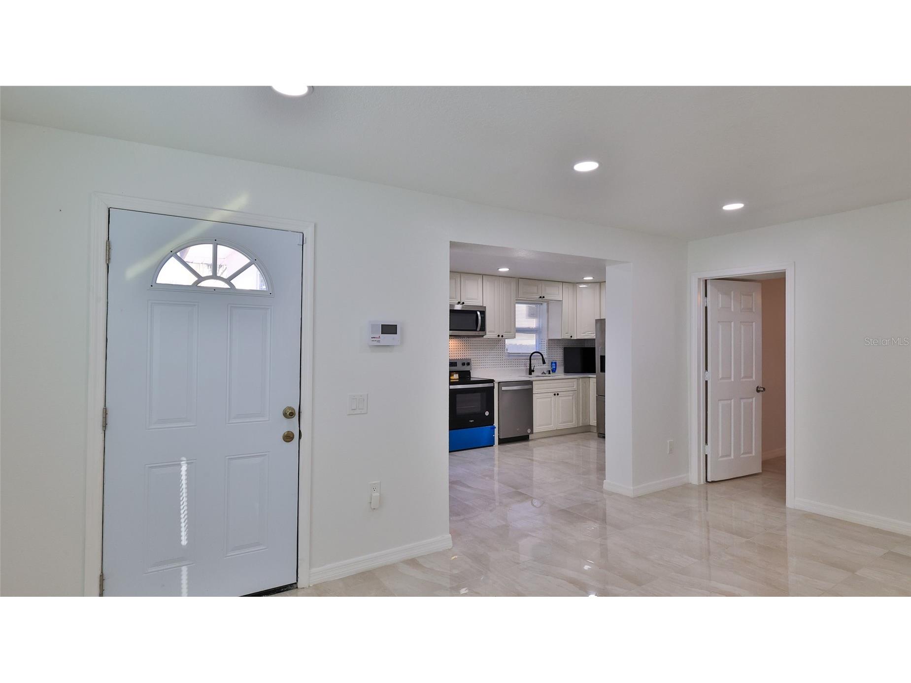 326 Hobart Avenue Daytona Beach FL 32114 O6395988 image8