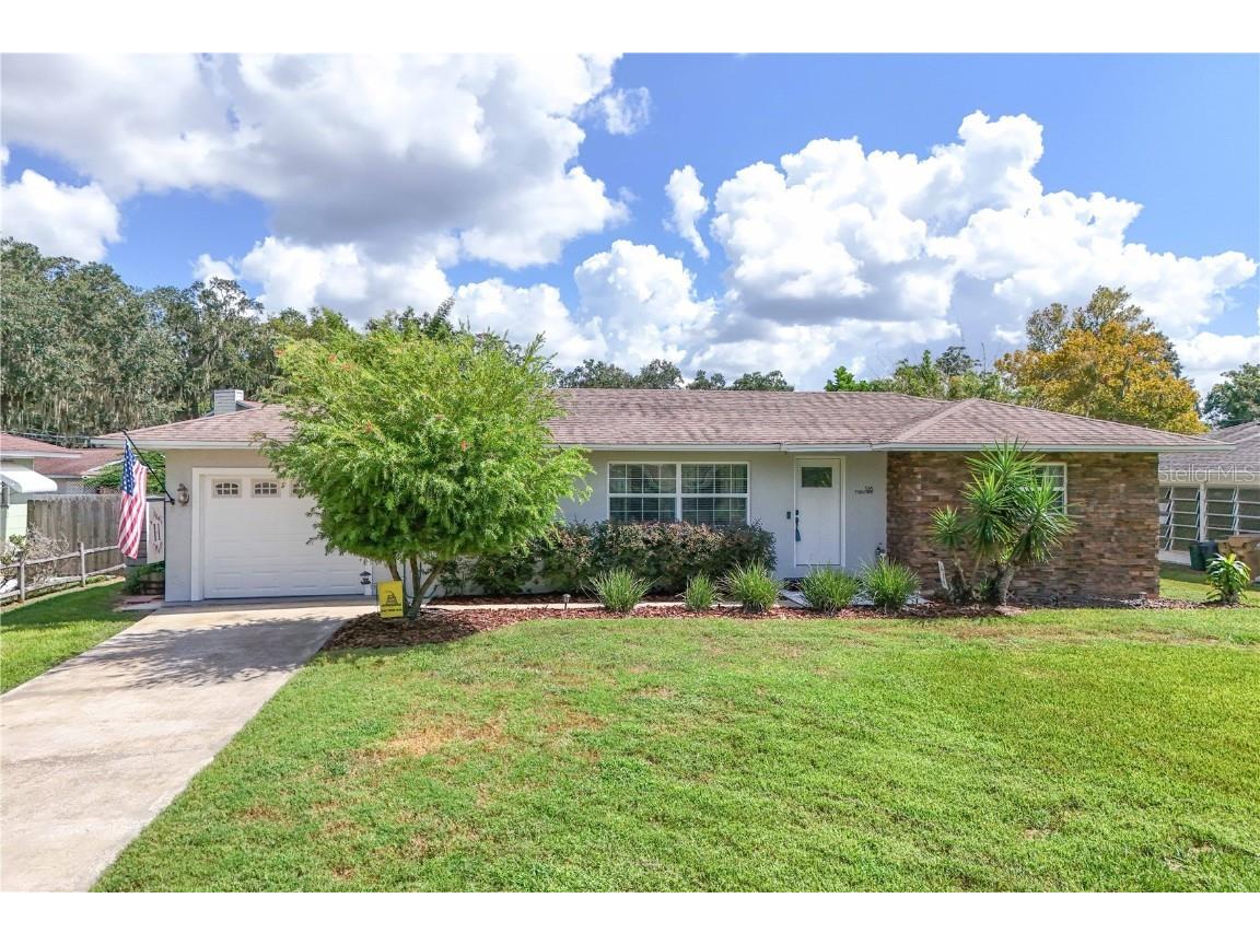326 N Sunset Drive Mount Dora FL 32757 G5087957 image1
