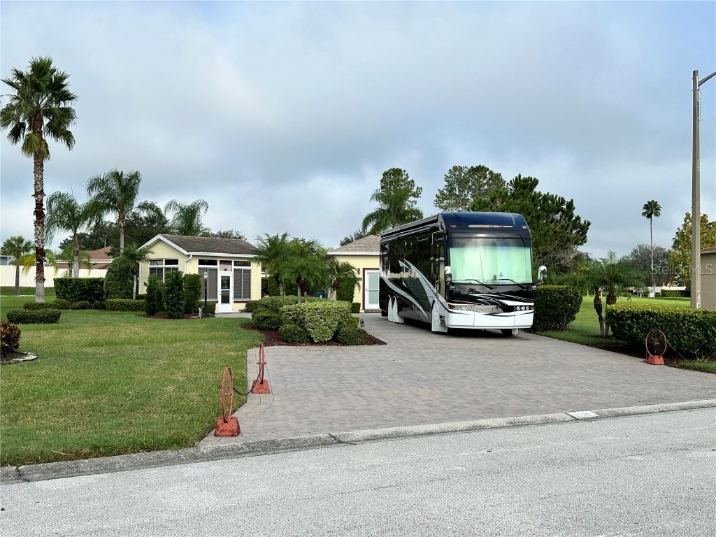 326 Nolane Lane Polk City FL 33868 L4948051 image1