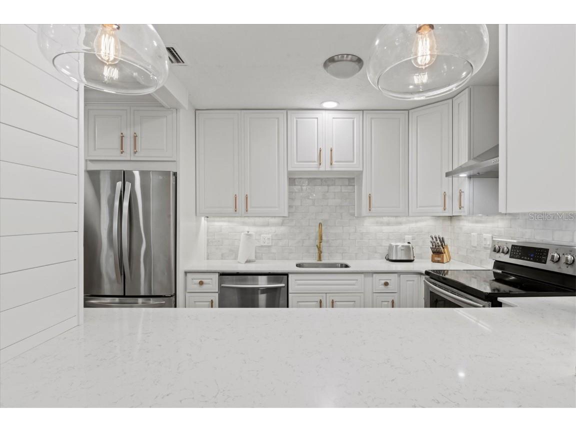 326 S Lime Avenue Sarasota FL 34237 A4559821 image18