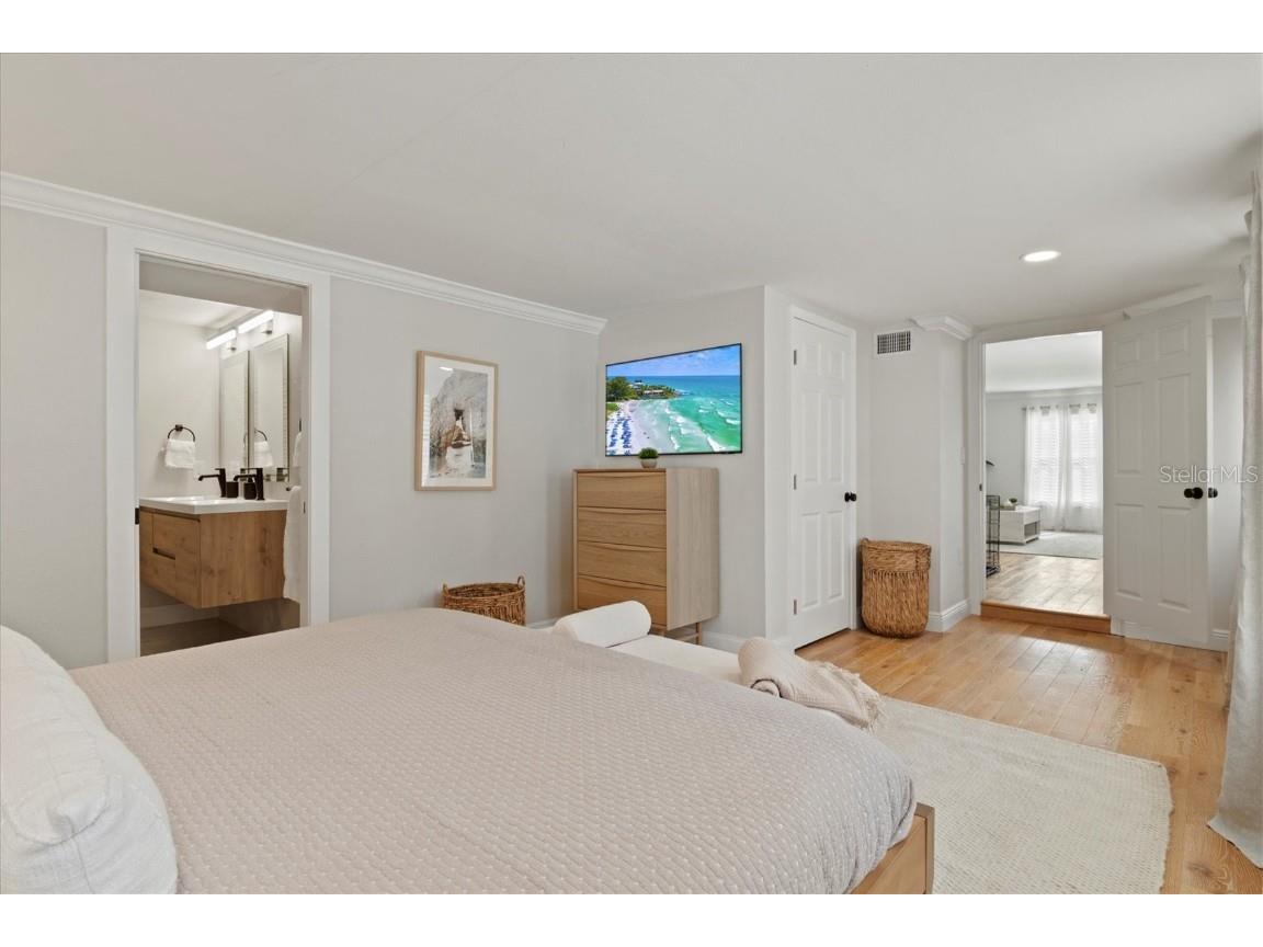 326 S Lime Avenue Sarasota FL 34237 A4559821 image24