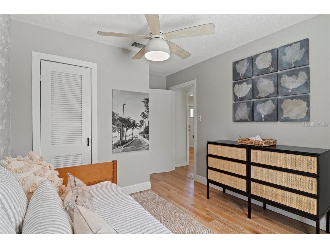 326 S Lime Avenue Sarasota FL 34237 A4559821 image32