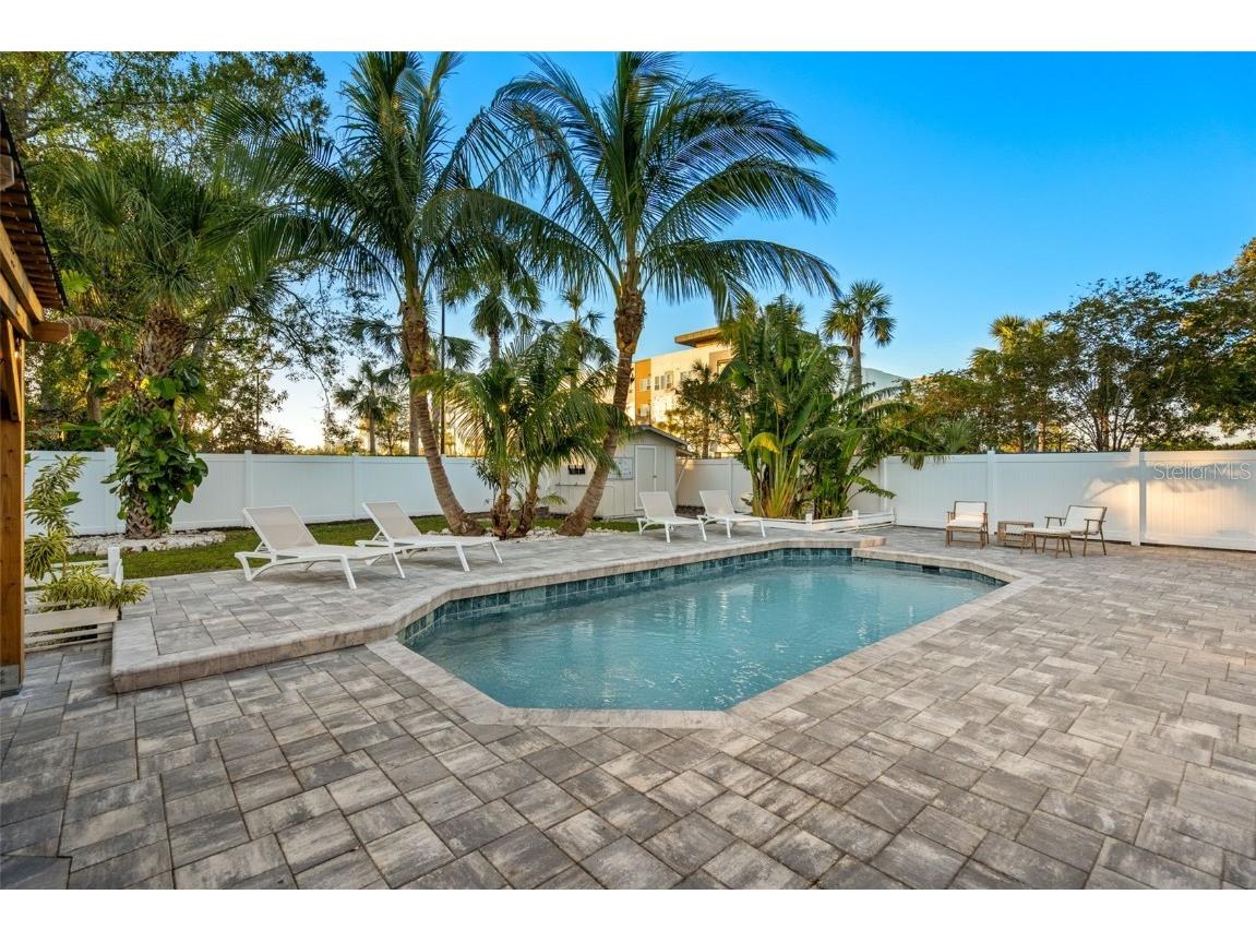 326 S Lime Avenue Sarasota FL 34237 A4559821 image37