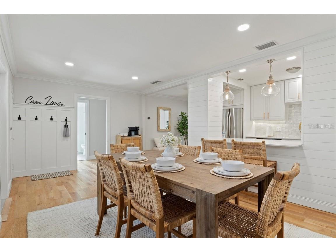 326 S Lime Avenue Sarasota FL 34237 A4559821 image4