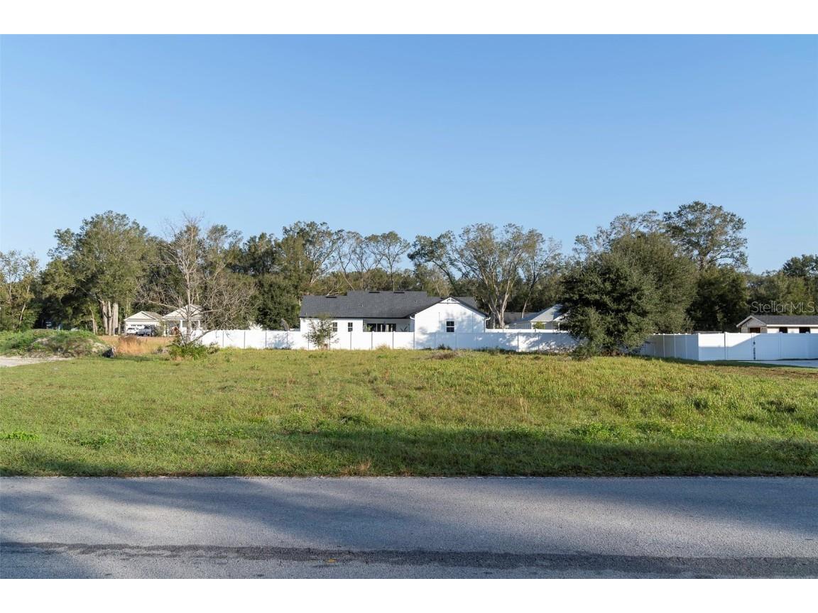 326 W Pennsylvania Avenue Lake Helen FL 32744 O6076692 image1