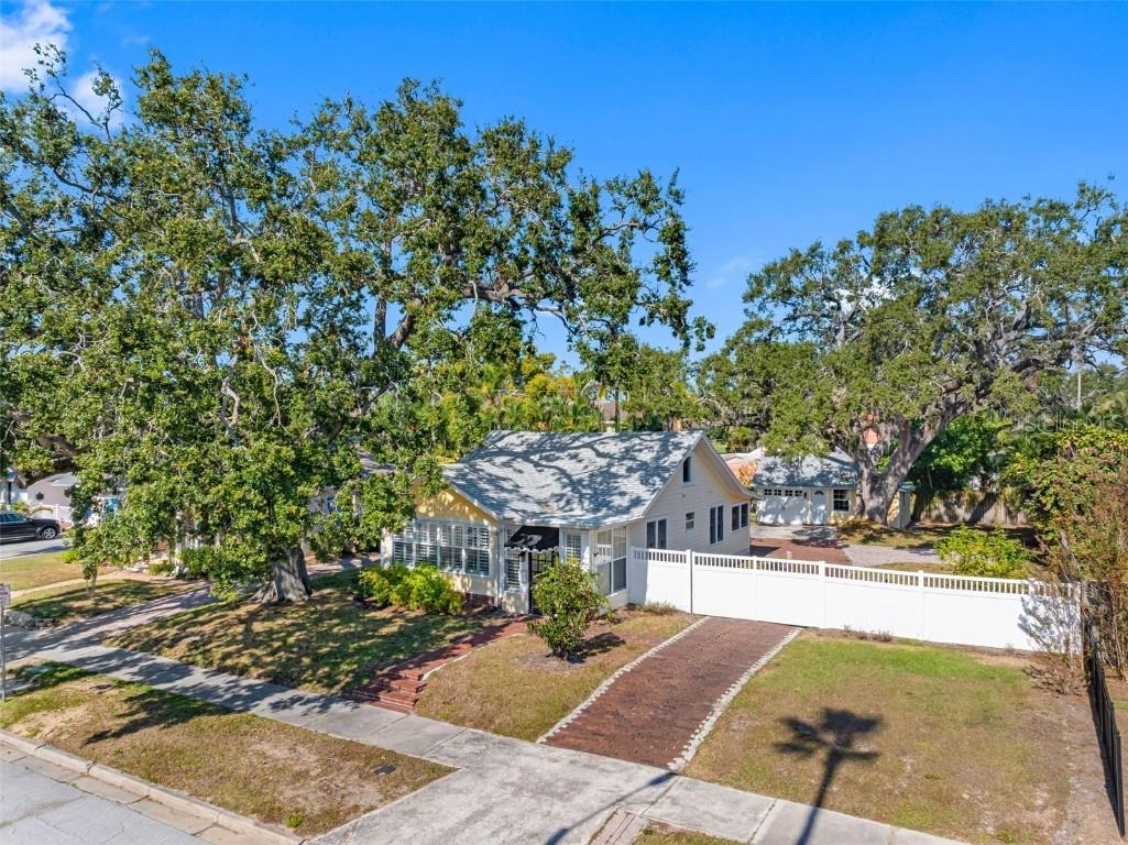 326 Wildwood Way Belleair FL 33756 TB8450916 image17