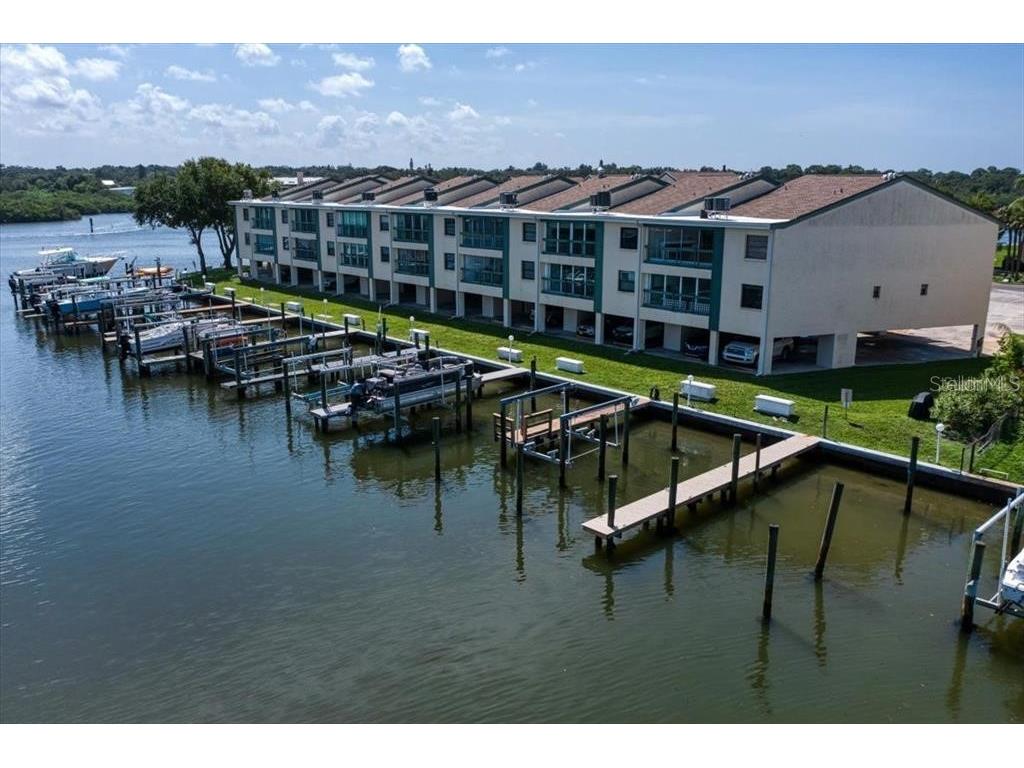 326 Windrush Boulevard #102 Indian Rocks Beach FL 33785 U8219383 image1