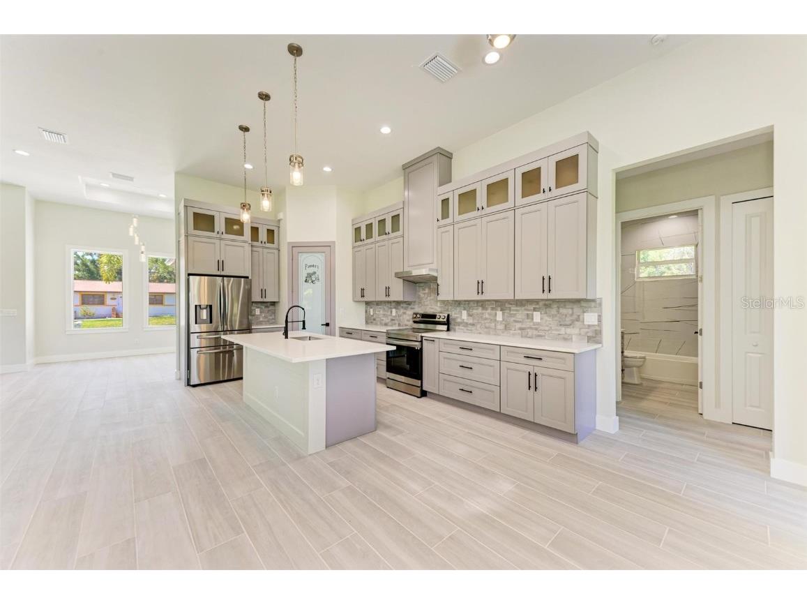 3260 Abbotsford Street North Port FL 34287 A4674812 image28