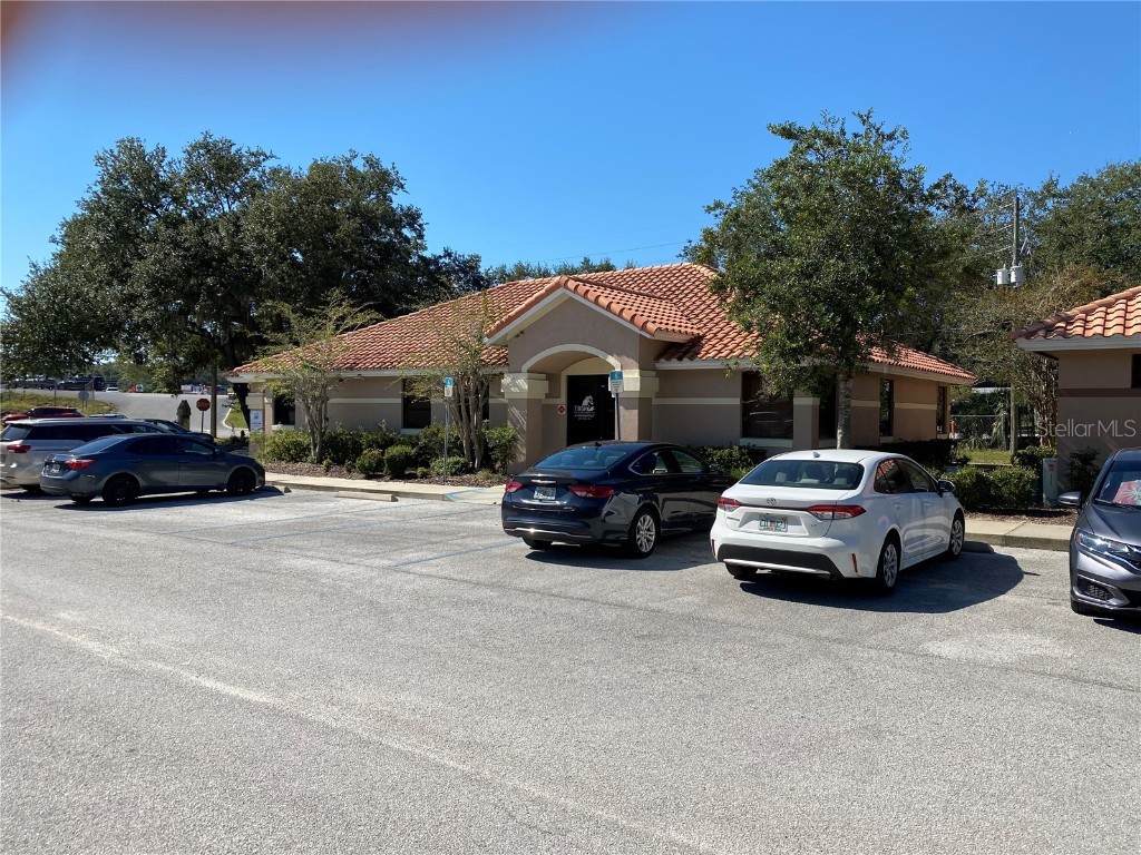 3261 Us Highway 441/27 Unit E2 Fruitland Park FL 34731 G5068555 image1