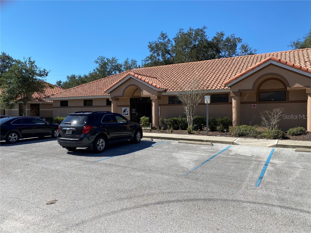 3261 Us Highway 441/27 Unit F-2 Fruitland Park FL 34731 G5068526 image1