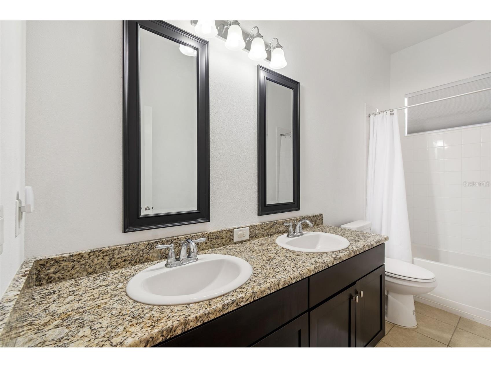 32613 Summerglade Drive Wesley Chapel FL 33545 TB8476423 image44