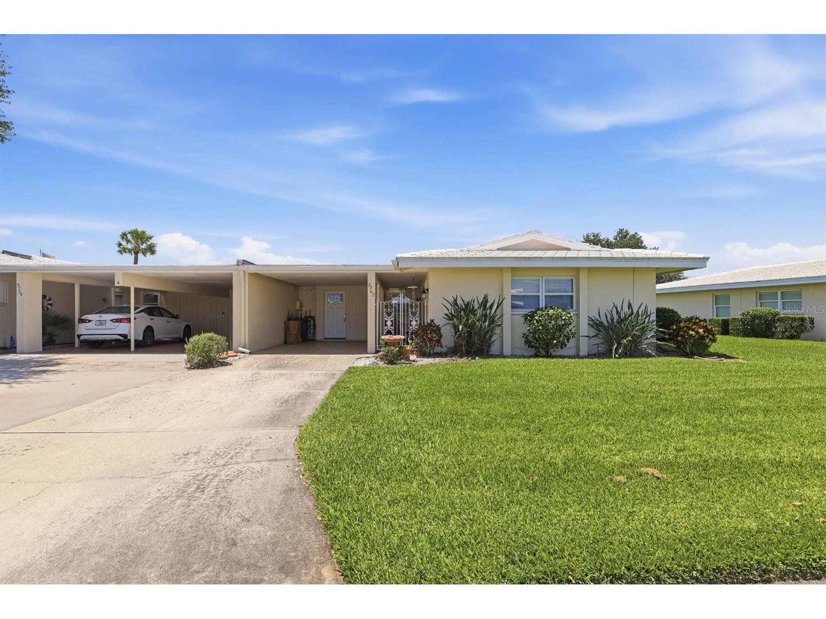 3262 Brockton Lane #608 Sarasota FL 34239 A4696157 image2