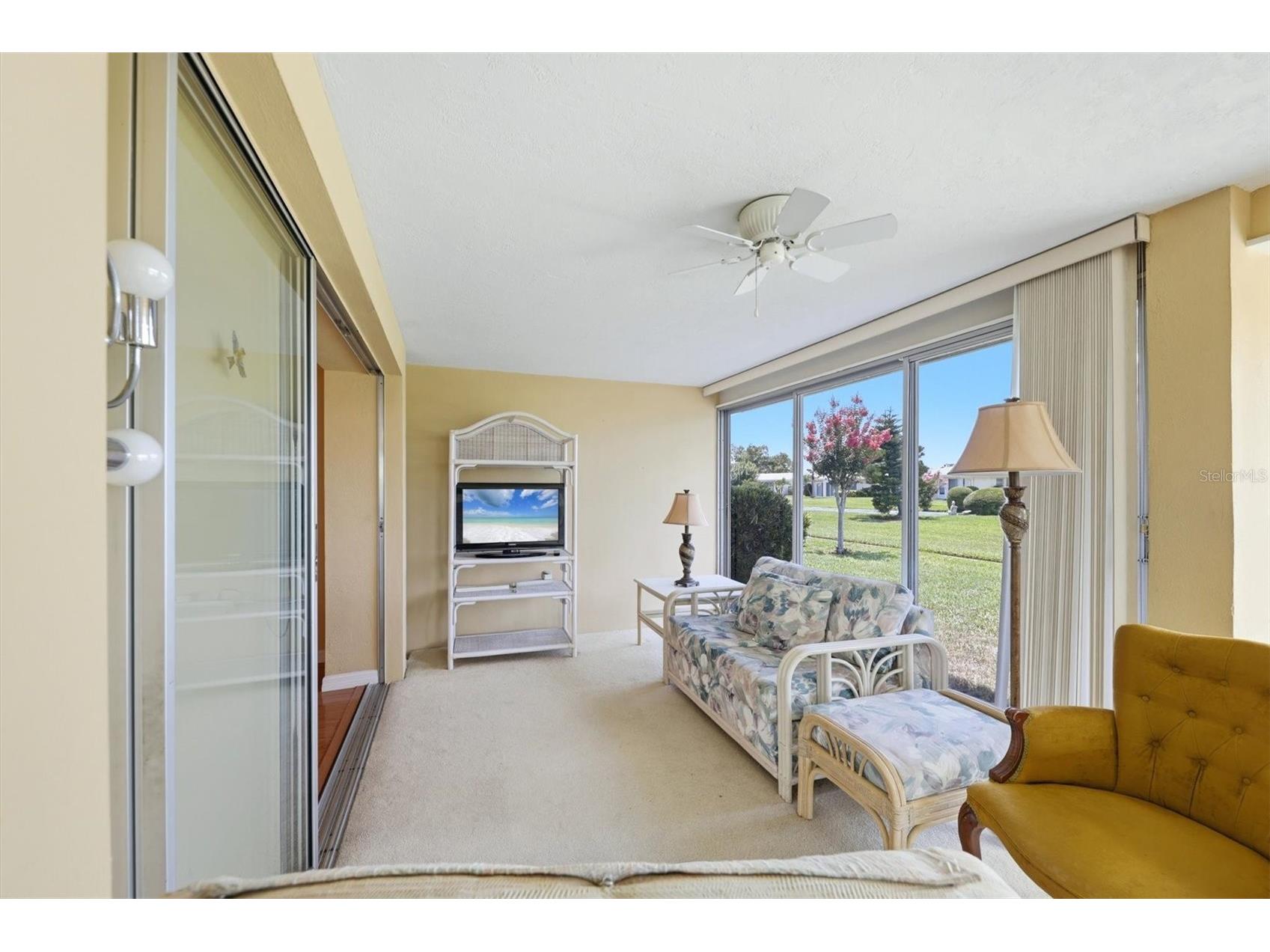 3262 Brockton Lane #608 Sarasota FL 34239 A4696157 image25