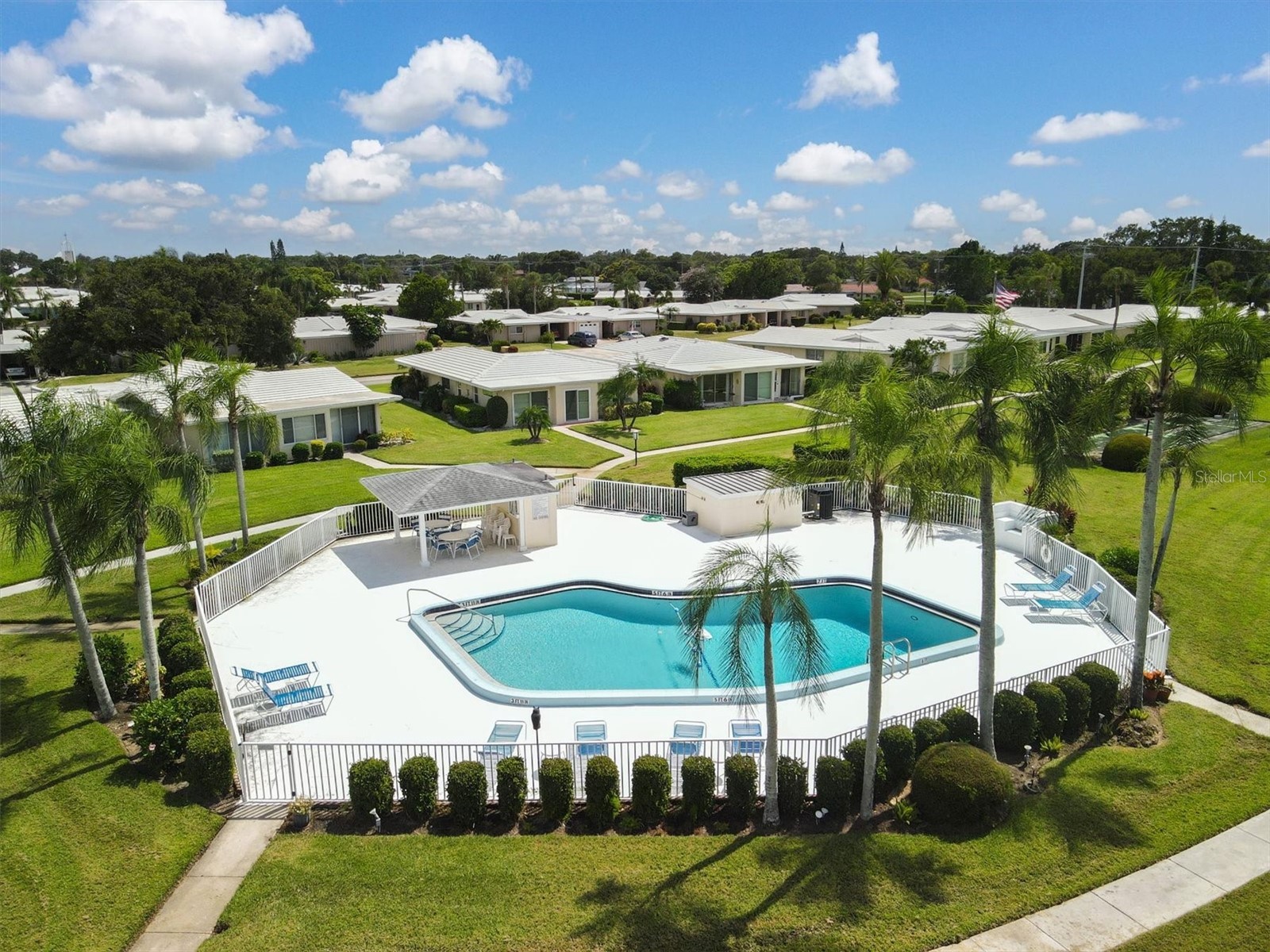 3262 Brockton Lane #608 Sarasota FL 34239 A4696157 image32