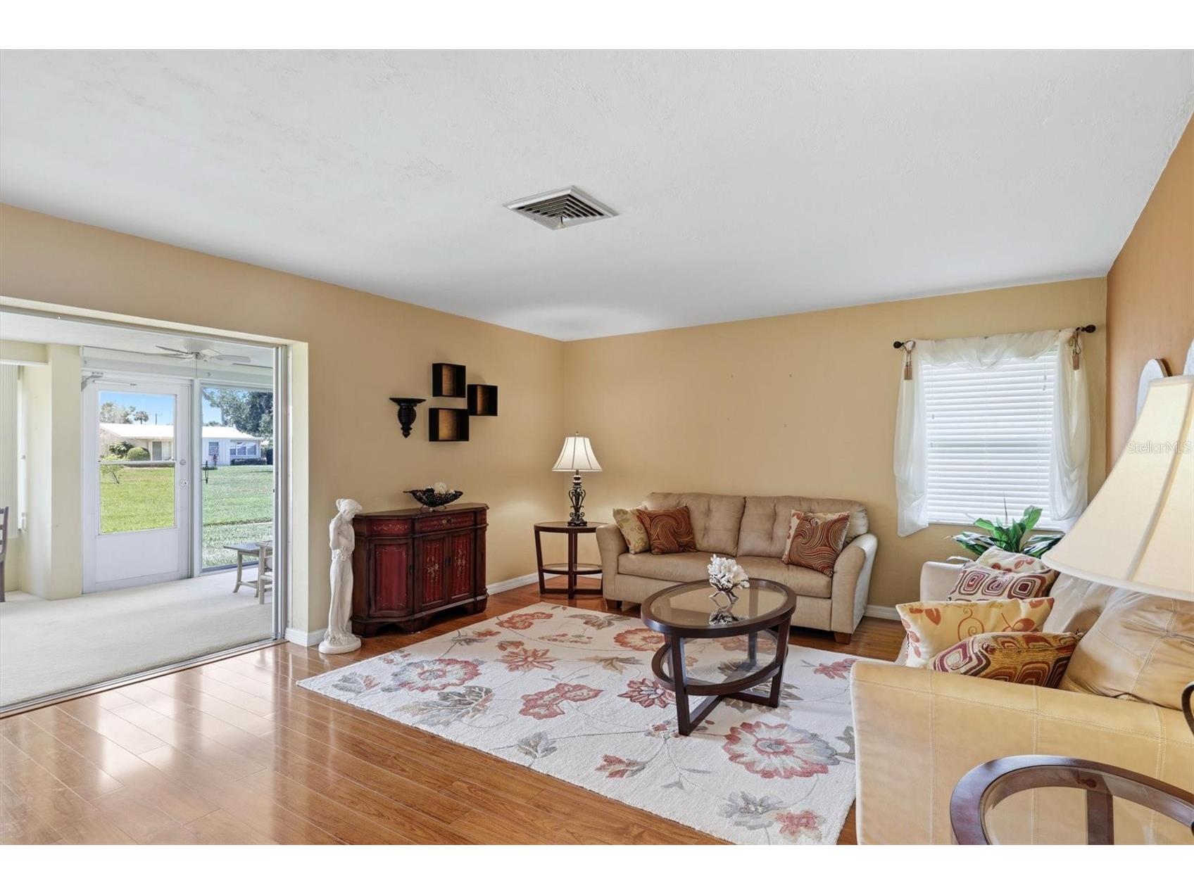 3262 Brockton Lane #608 Sarasota FL 34239 A4696157 image8