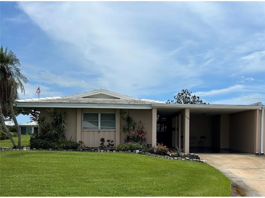 3262 Brunswick Lane #707 Sarasota FL 34239 A4656498 image1