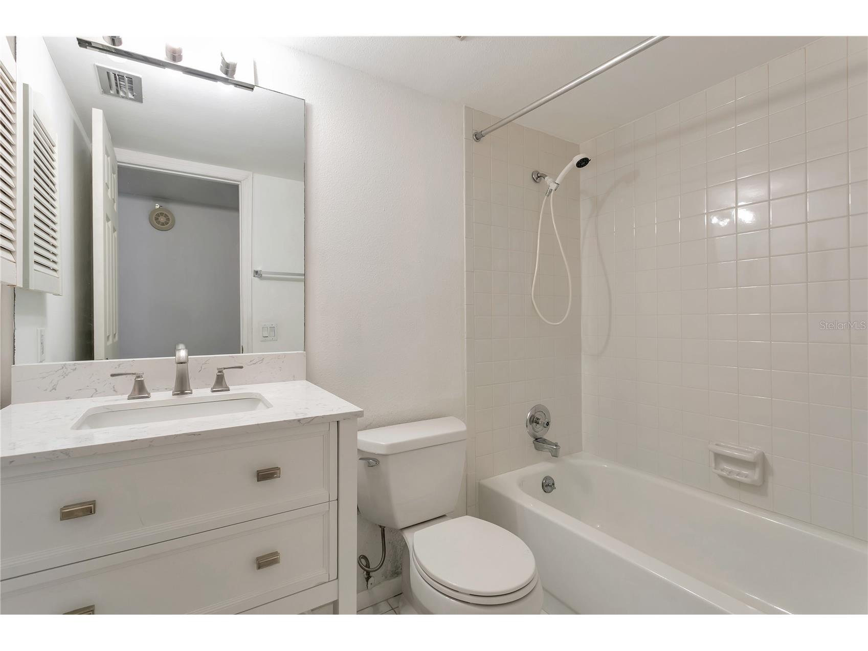 3262 Cross Creek Drive #3262 Sarasota FL 34231 TB8512221 image16