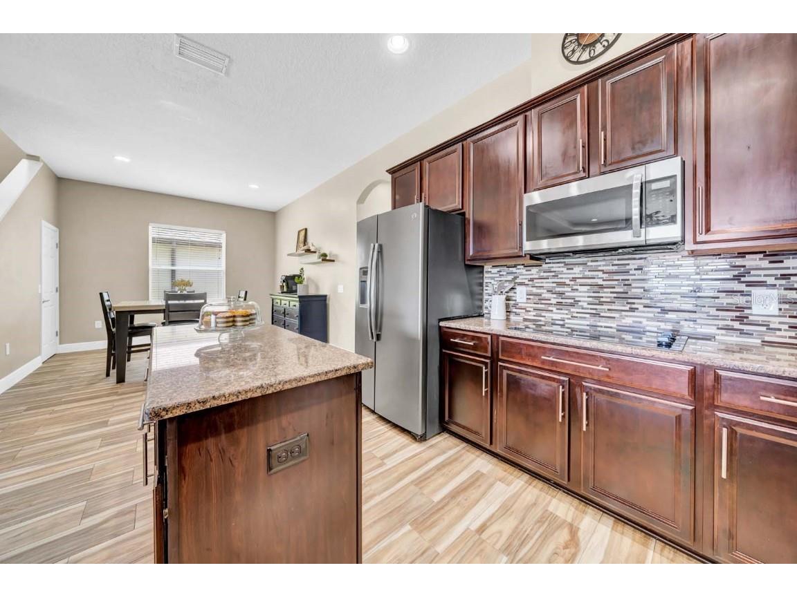 32624 Summerglade Drive Wesley Chapel FL 33545 TB8395789 image14