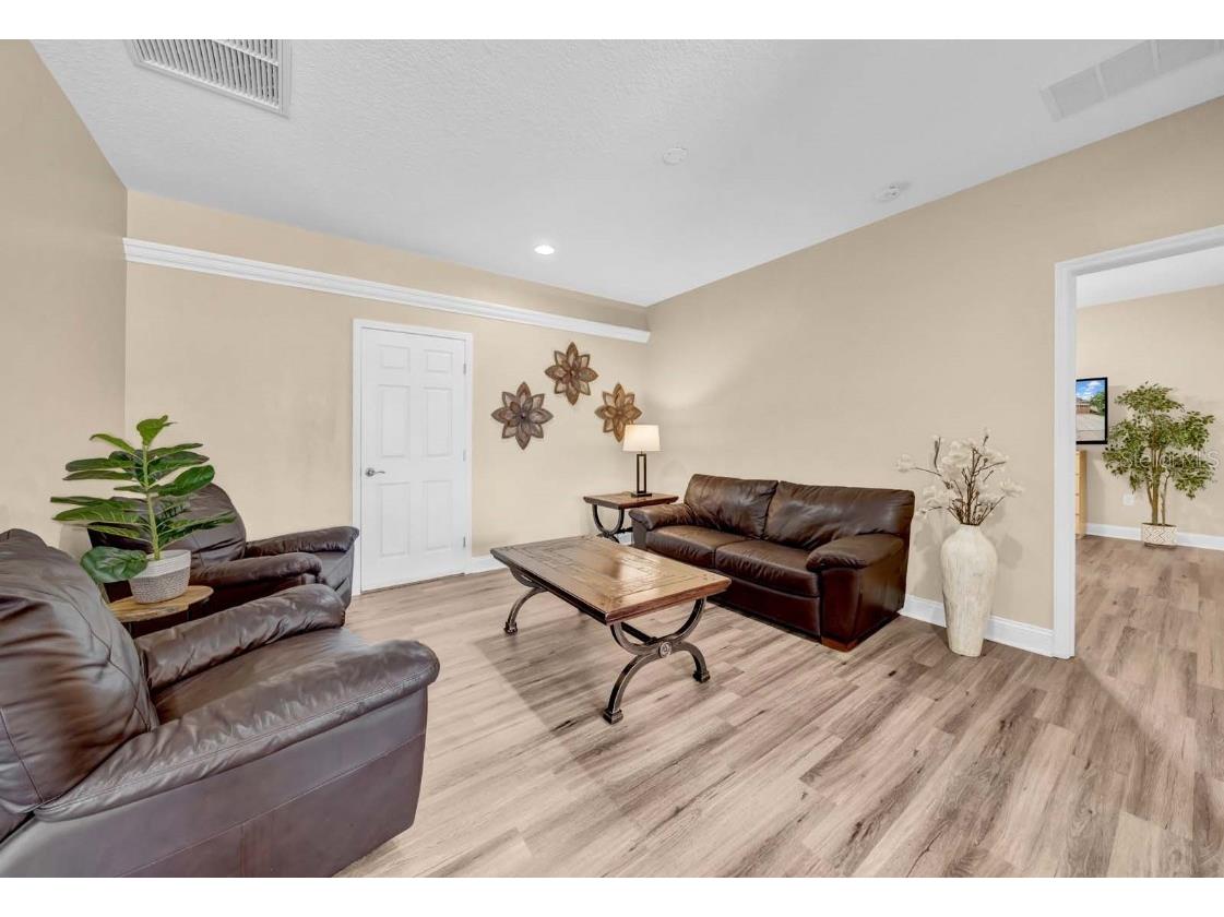 32624 Summerglade Drive Wesley Chapel FL 33545 TB8395789 image37