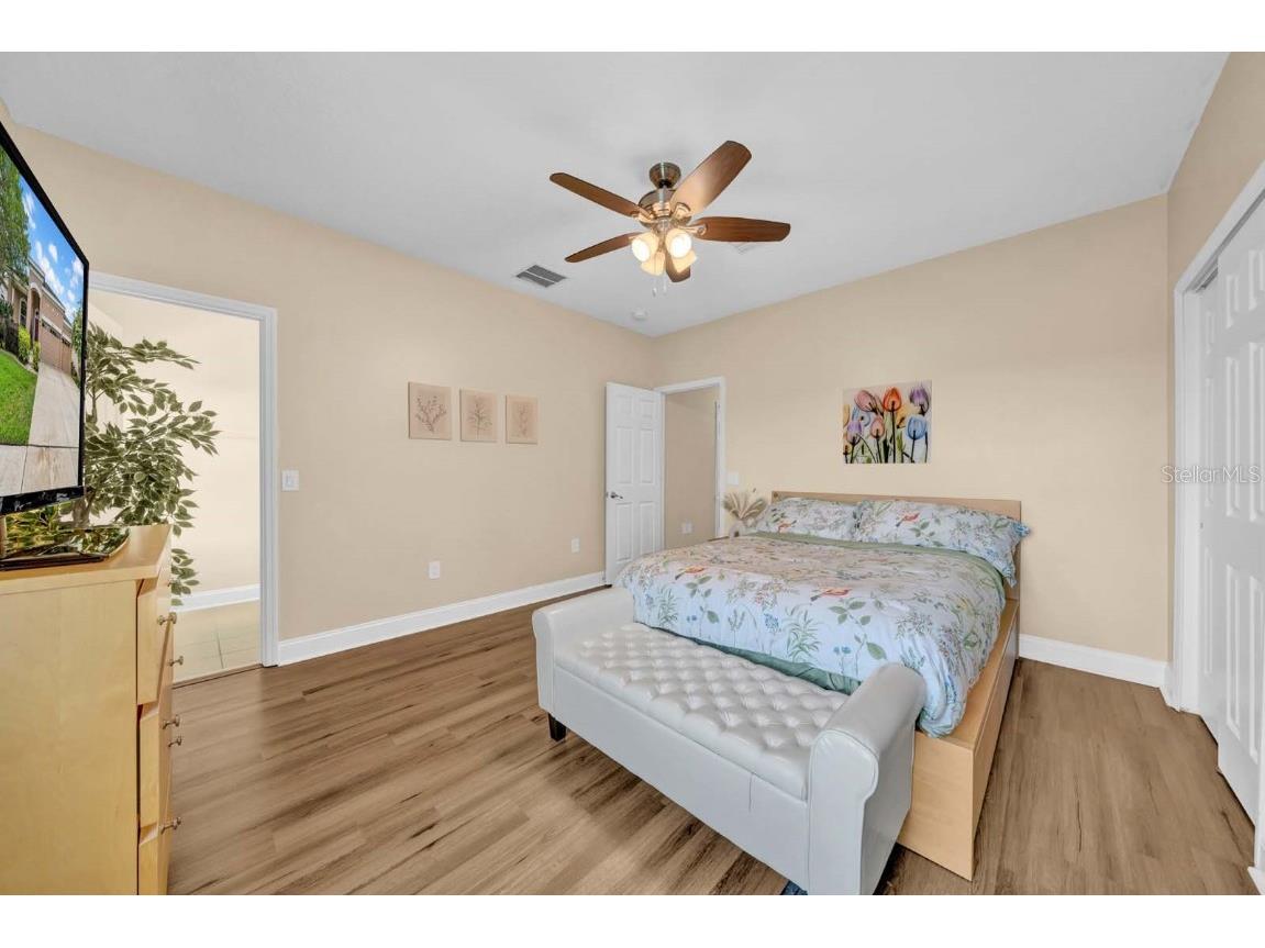 32624 Summerglade Drive Wesley Chapel FL 33545 TB8395789 image40