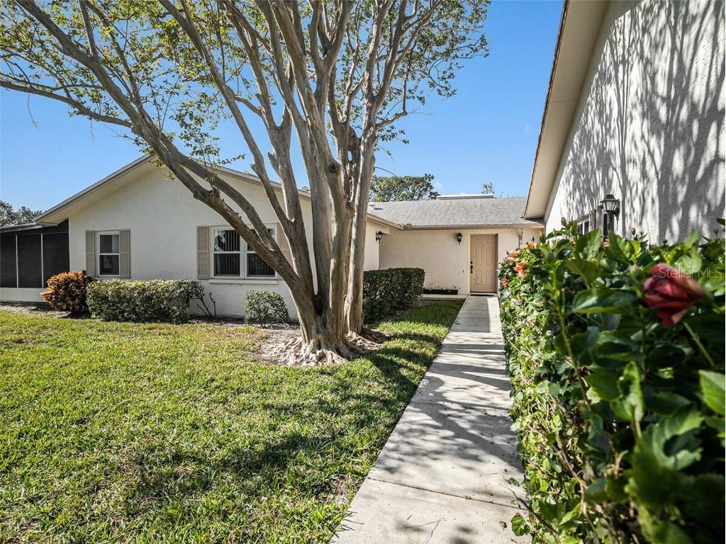 3263 38th Street S #B Saint Petersburg FL 33711 TB8326313 image1