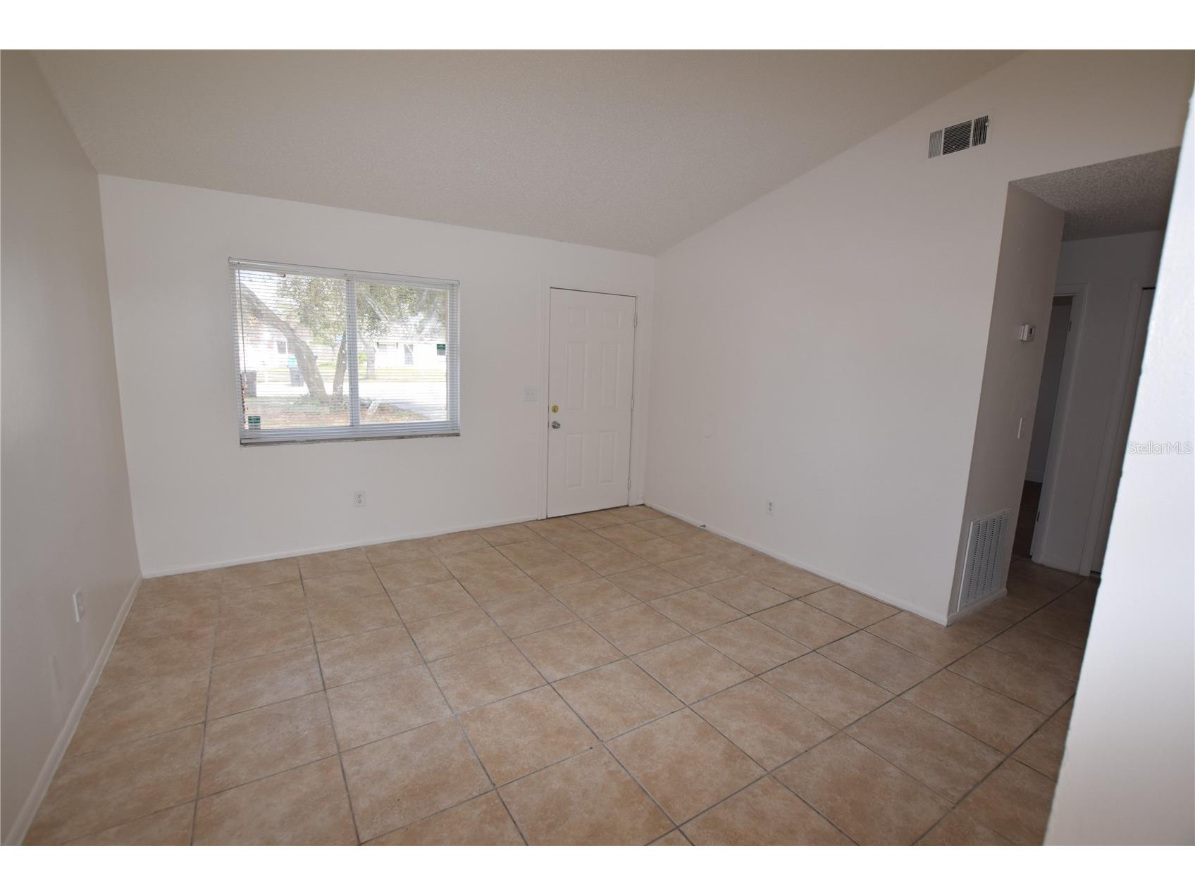 3264 Split Willow Drive Orlando FL 32808 O6416997 image4