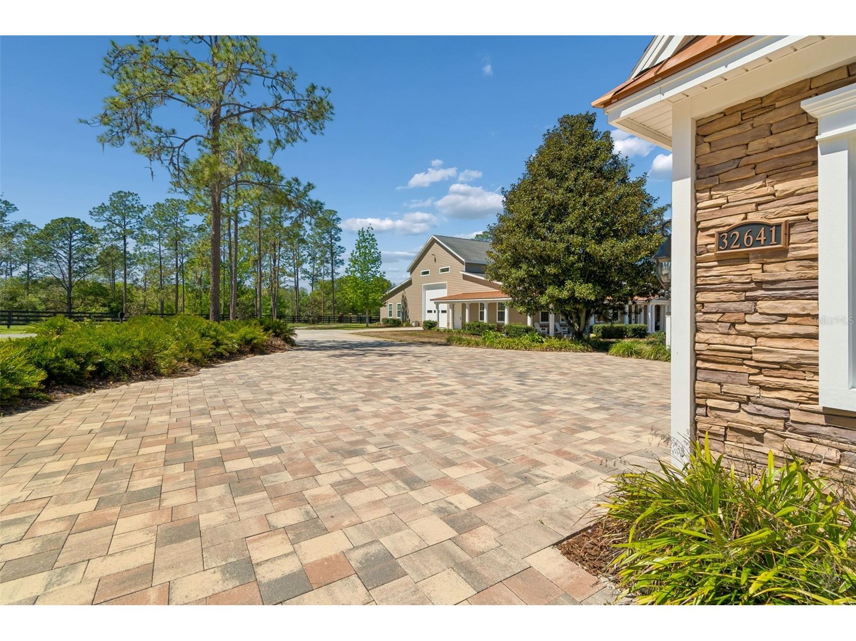 32641 Blueberry Hill Way Dade City FL 33523 TB8490233 image8