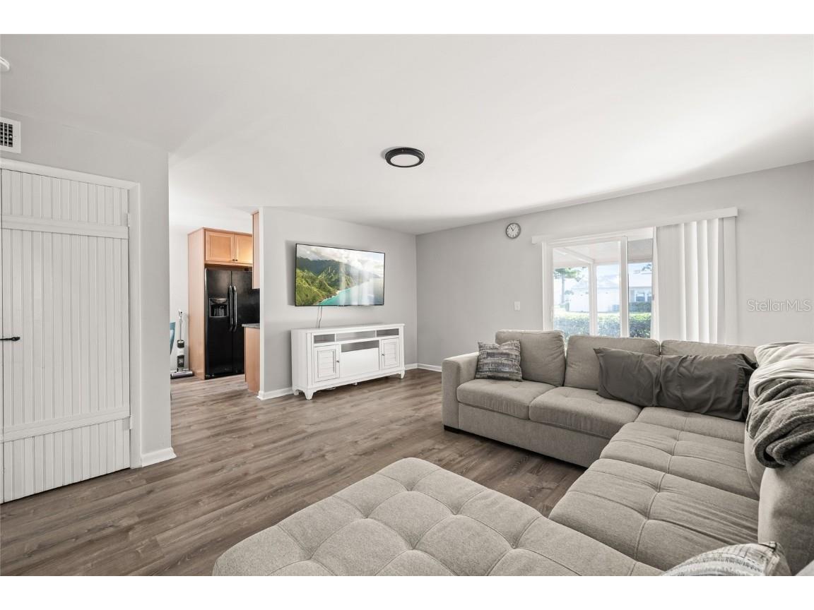 3267 39th Street S #B Saint Petersburg FL 33711 TB8445031 image4