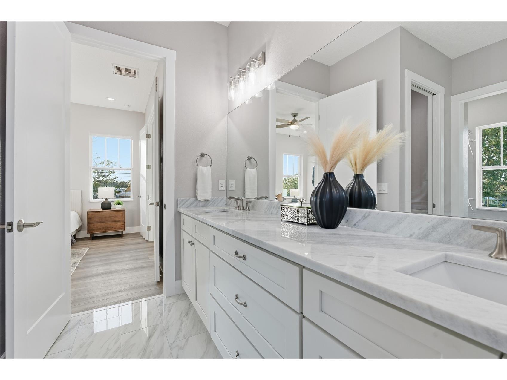 3267 Emerson Avenue S Saint Petersburg FL 33712 TB8477535 image15