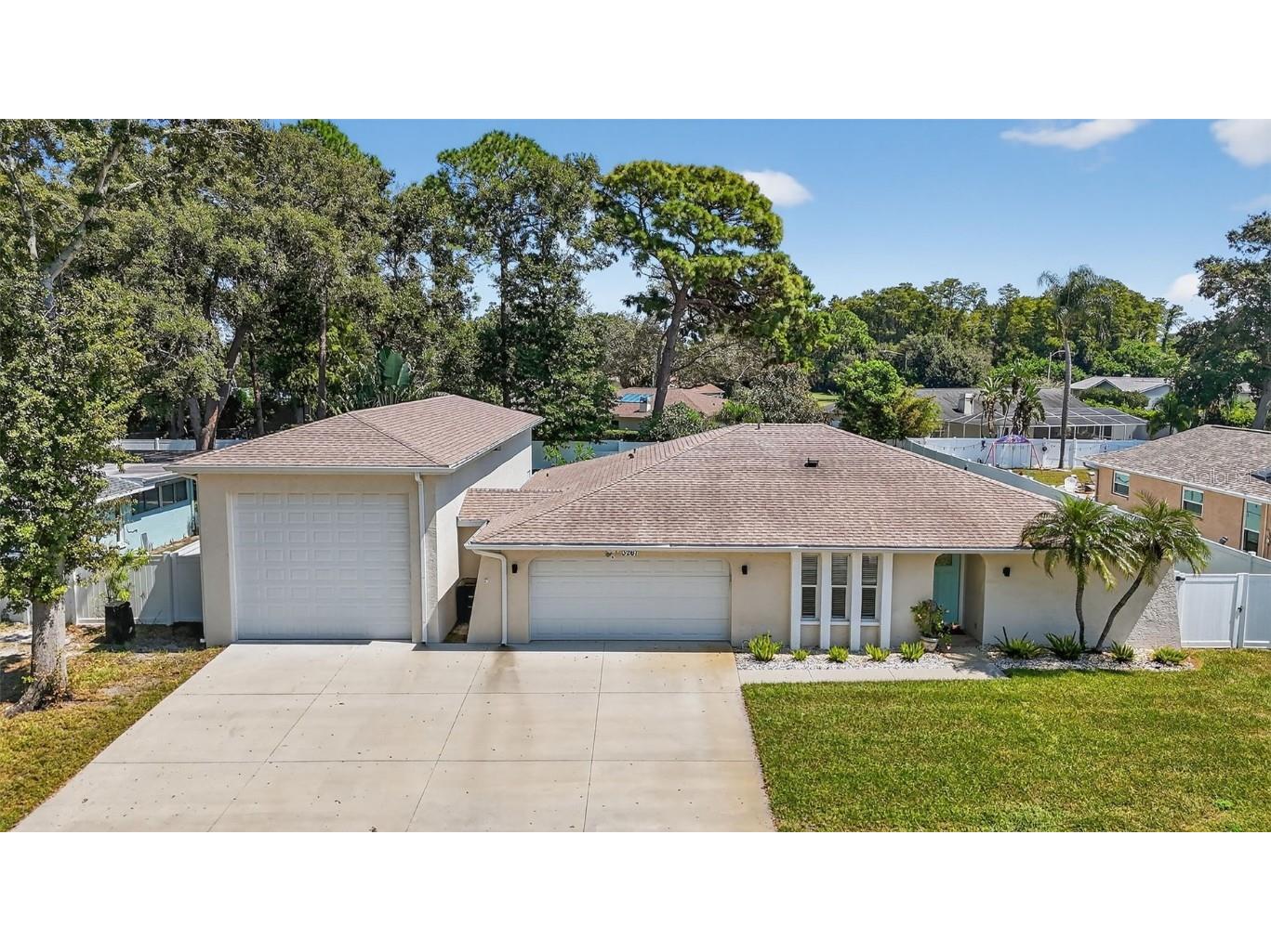 3267 Fox Hill Drive Clearwater FL 33761 TB8429202 image1