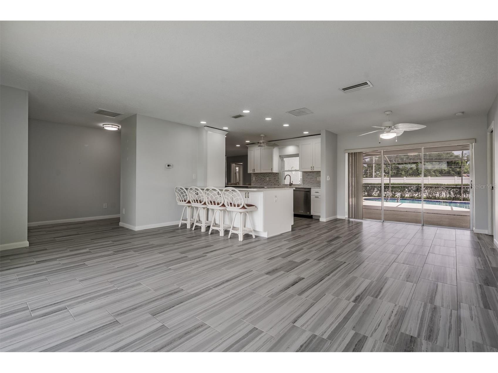 3267 Springwood Drive Clearwater FL 33761 TB8494407 image7