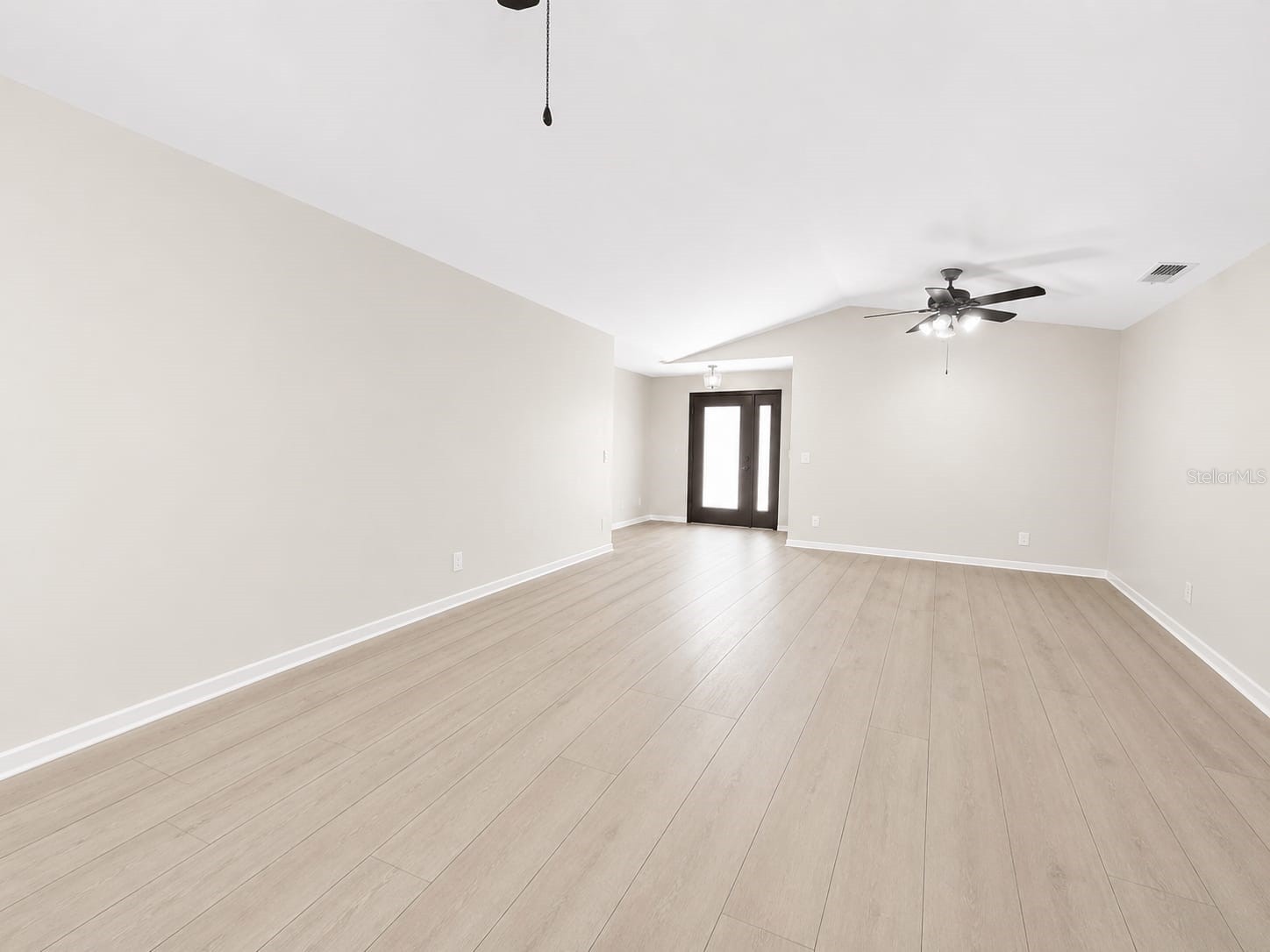 32676 Oak Park Drive Leesburg FL 34748 G5111662 image4