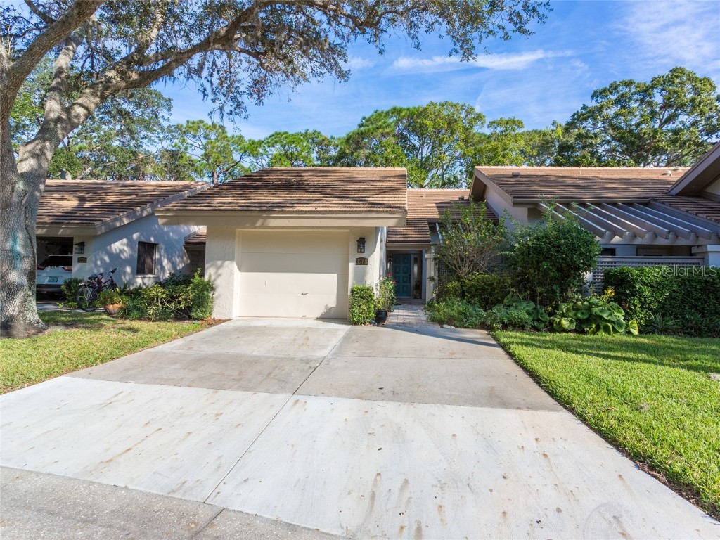 3268 Sandleheath #50 Sarasota FL 34235 A4552852 image1