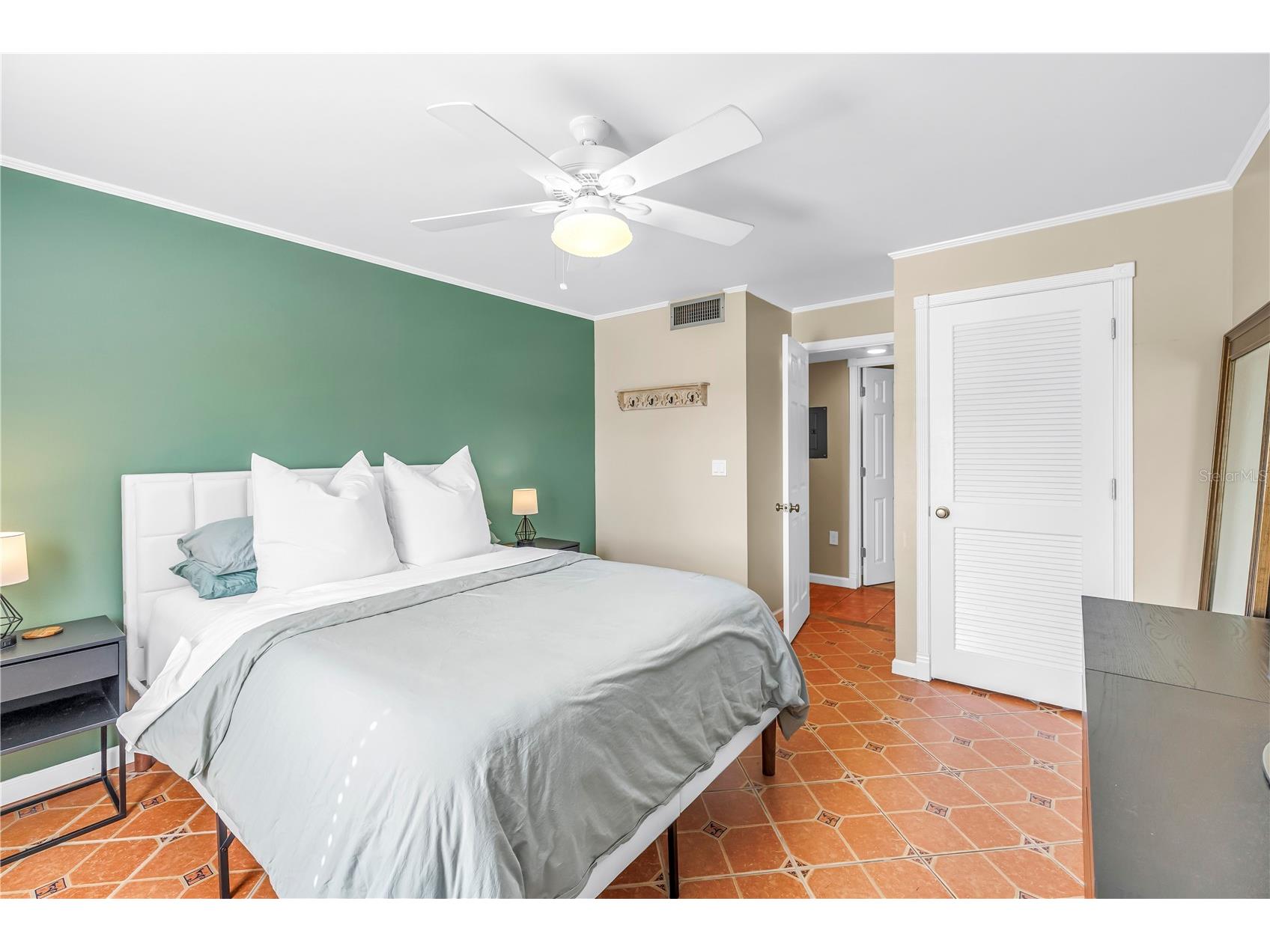 3269 Beneva Road #102 Sarasota FL 34232 A4690193 image17