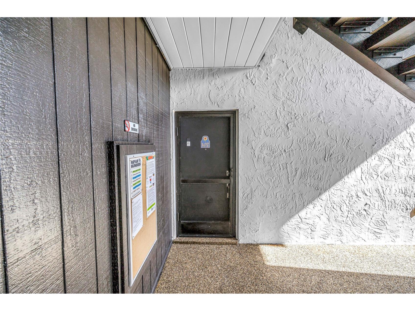 3269 Beneva Road #102 Sarasota FL 34232 A4690193 image2